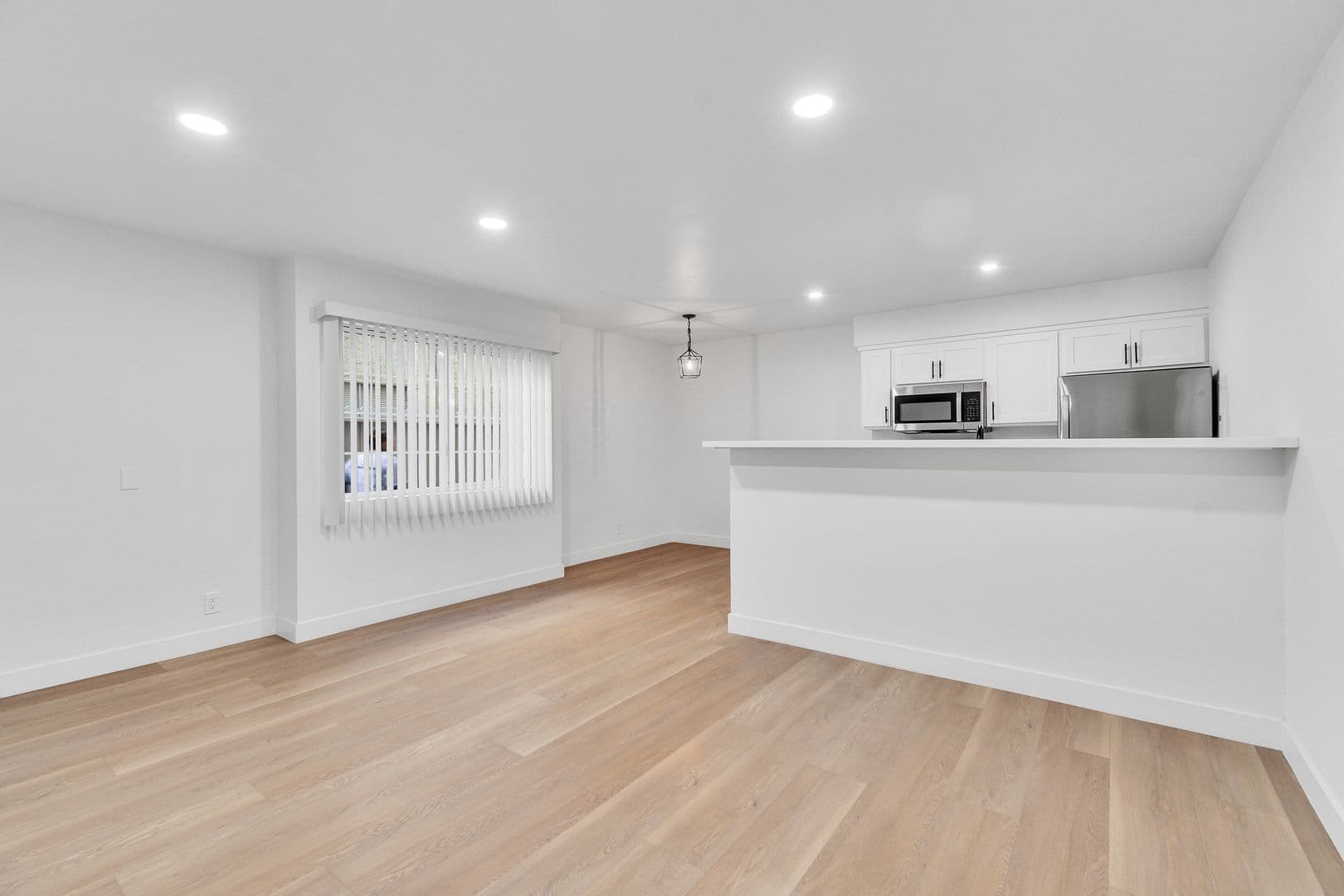 Long Beach Apartment: 625 Orizaba Avenue