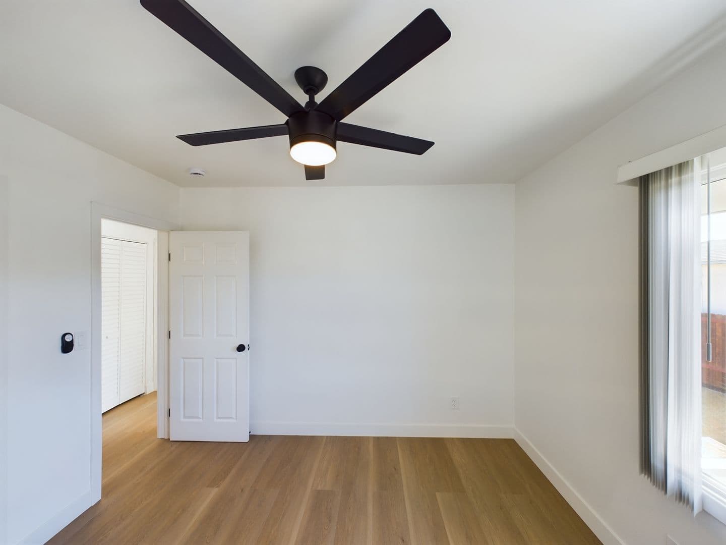 San Diego Apartment: 5603 Alleghany St