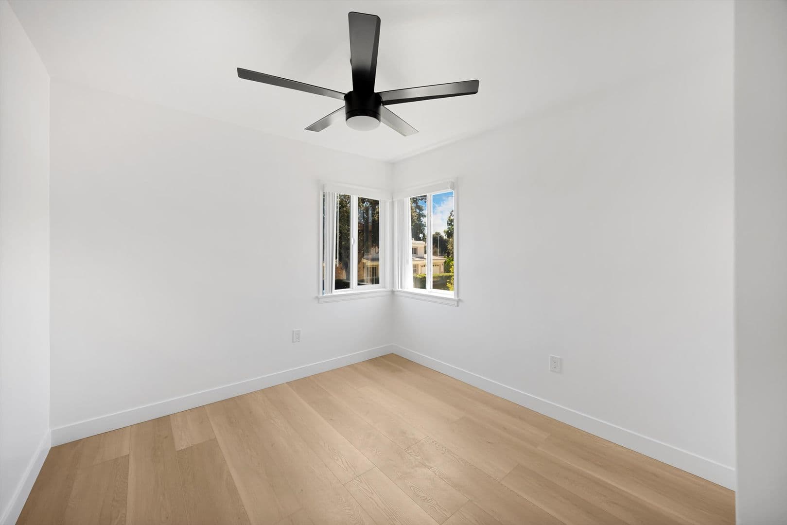 Arcadia Apartment: 15 Christina Street