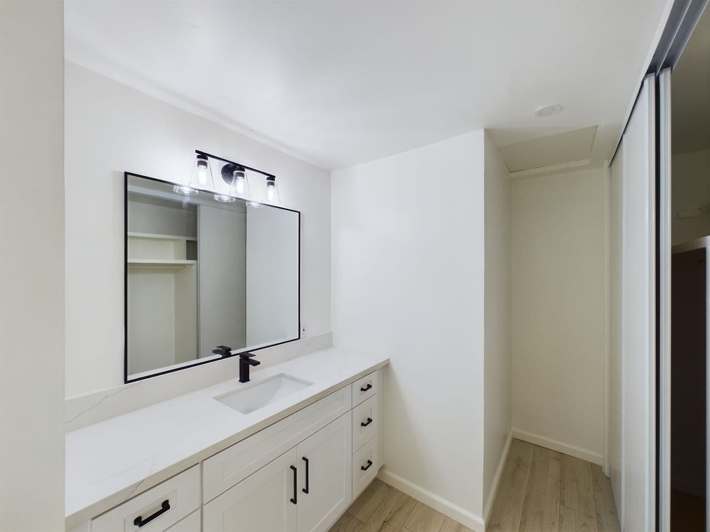 San Diego Apartment: 6715-6717 N Elman St