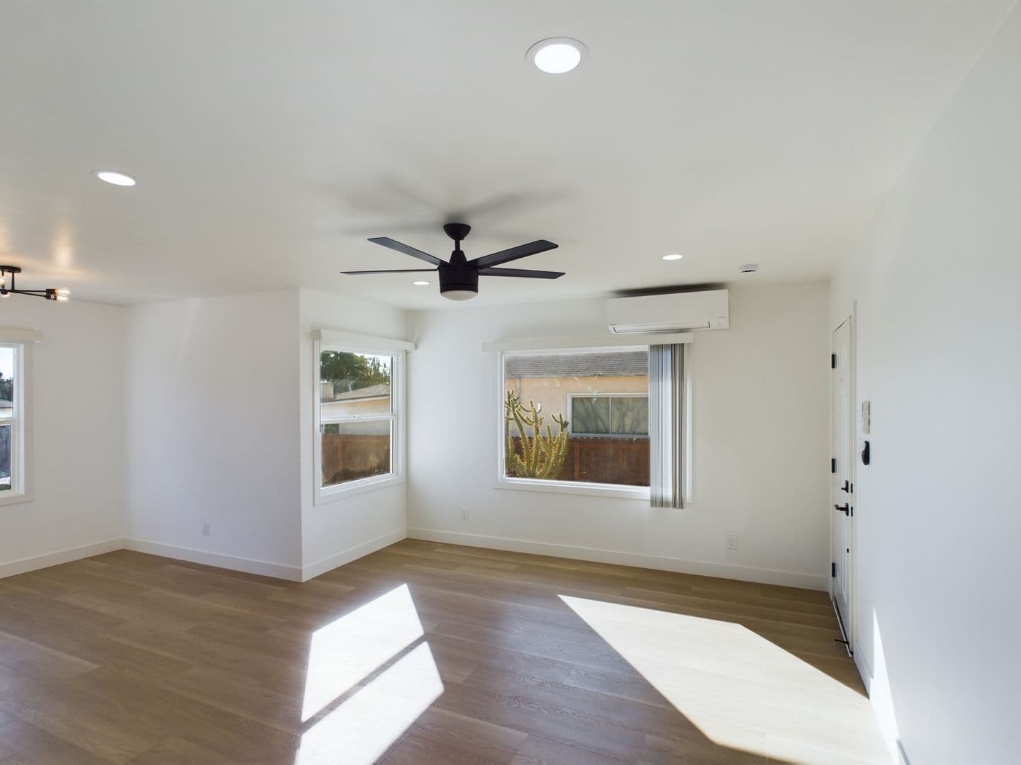 San Diego Apartment: 5603 Alleghany St