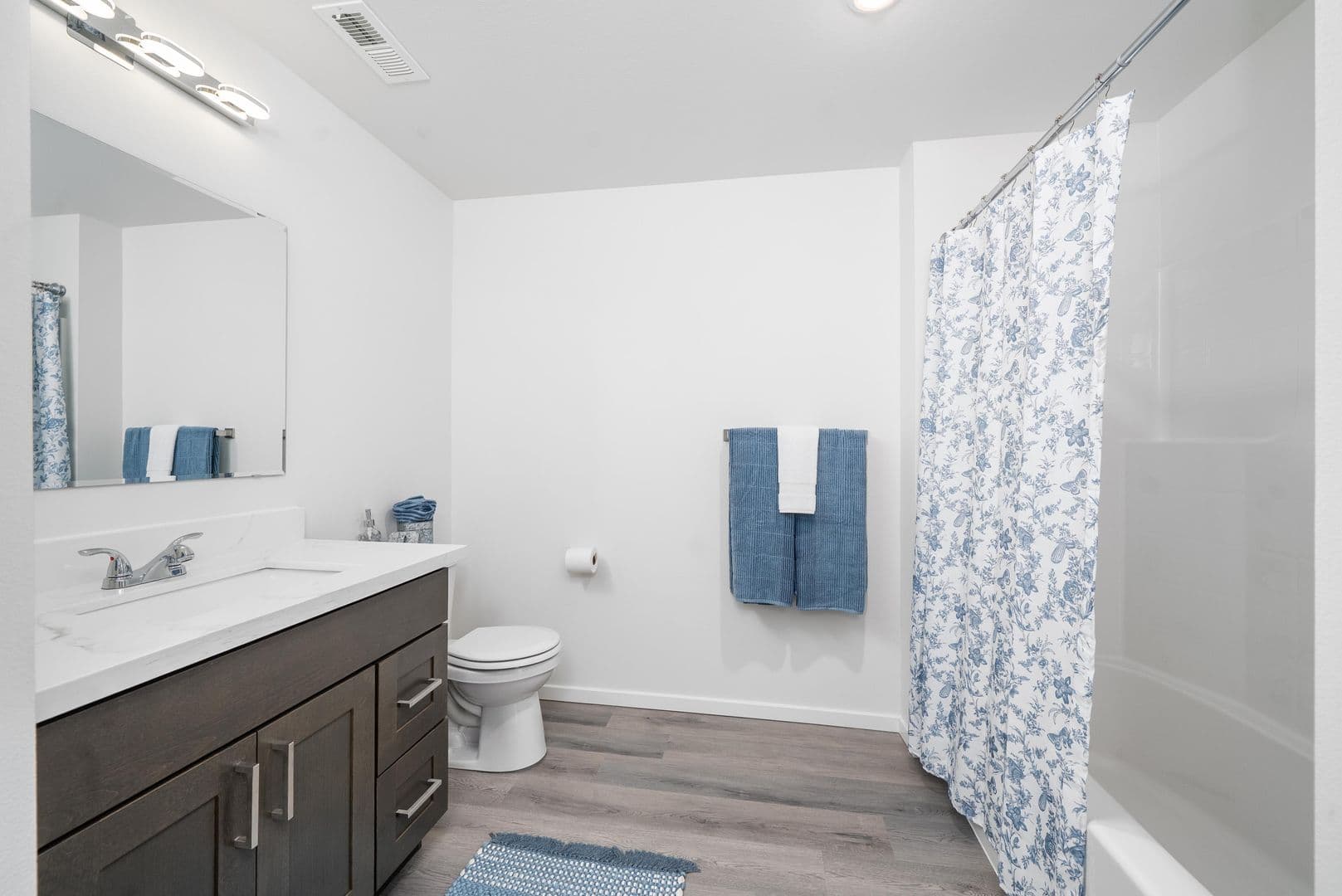 Port Orchard Apartment: 1501 SE Blueberry RD