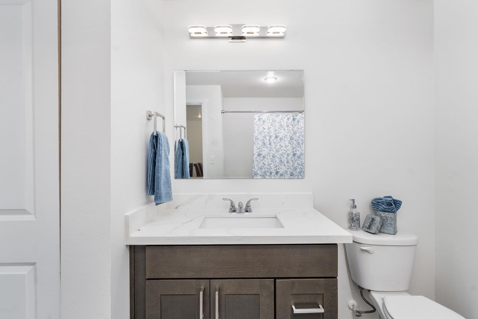 Port Orchard Apartment: 1511 SE Blueberry Rd