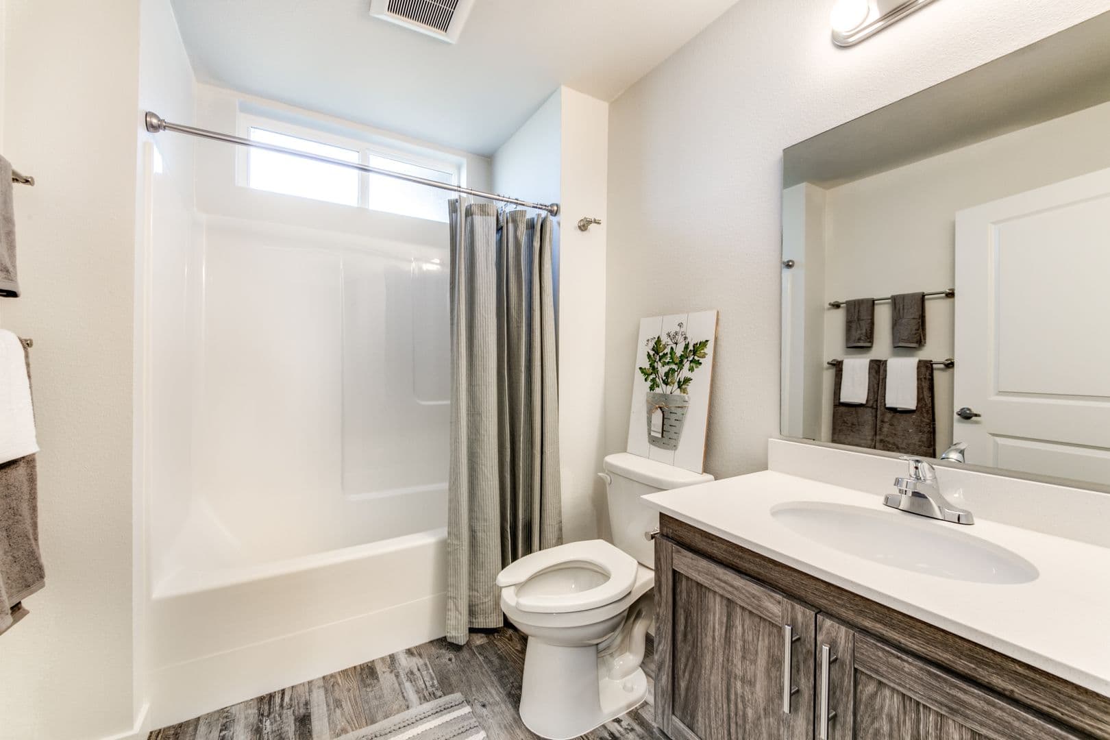 Tacoma Apartment: 2540 S. 42nd Street