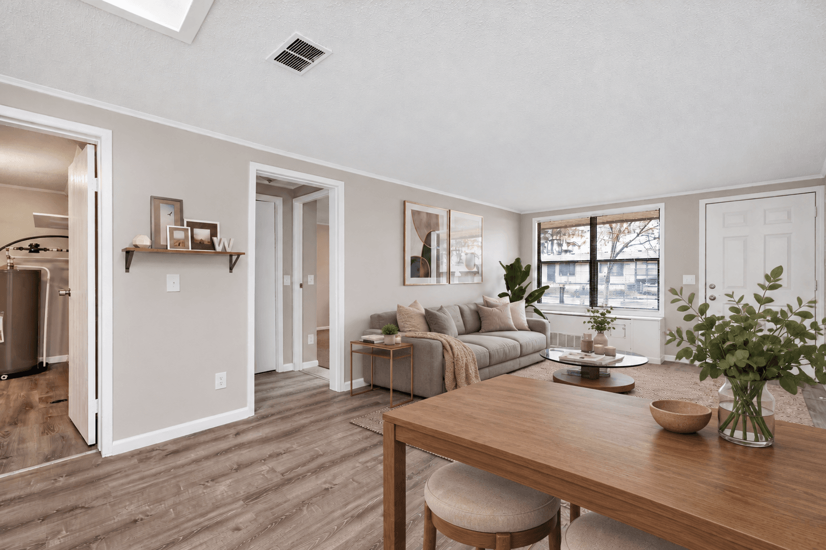 Cincinnati Apartment: 4140 Mount Carmel Tobasco 01-A