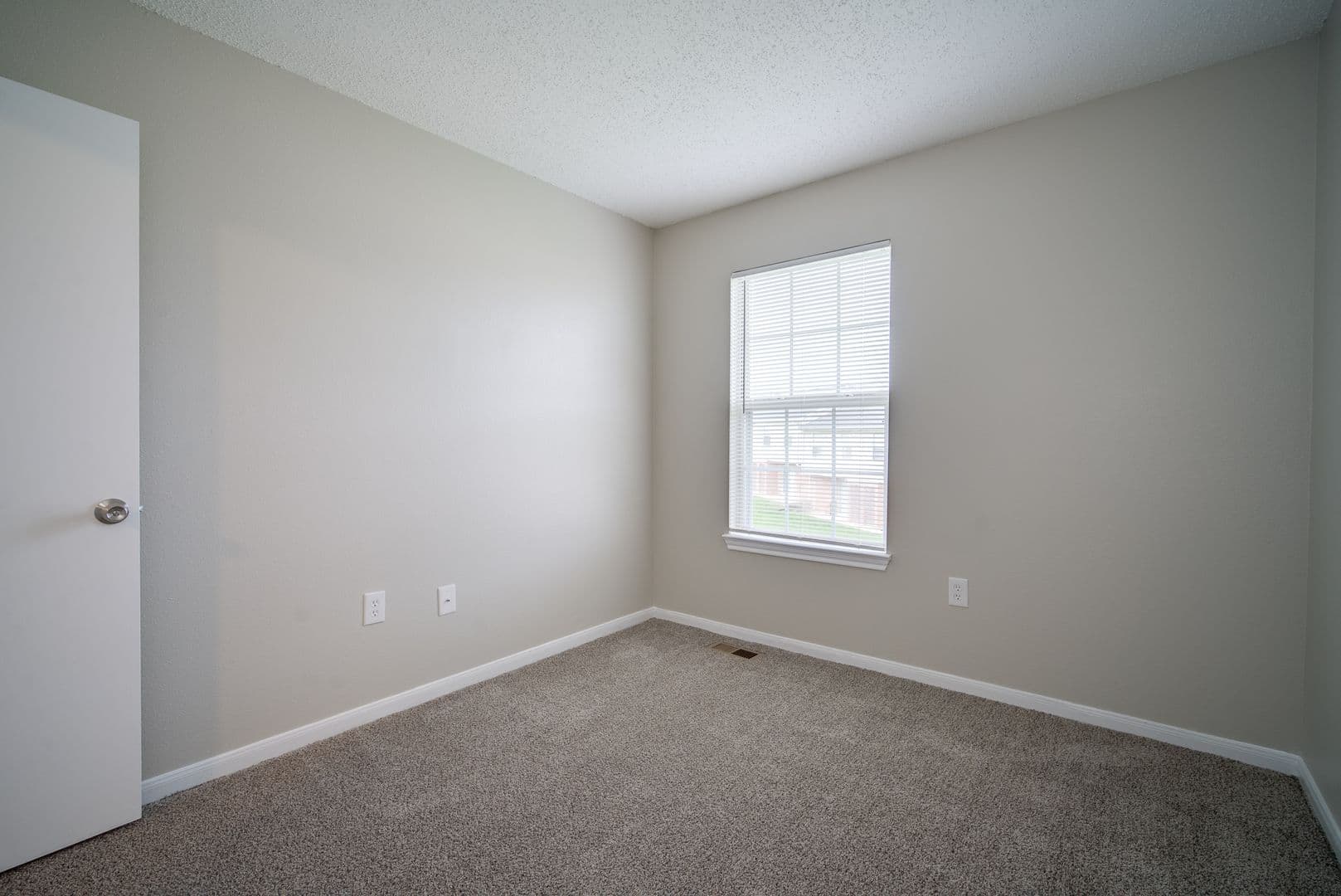Hamilton Apartment: 5215 Westwind Ave.