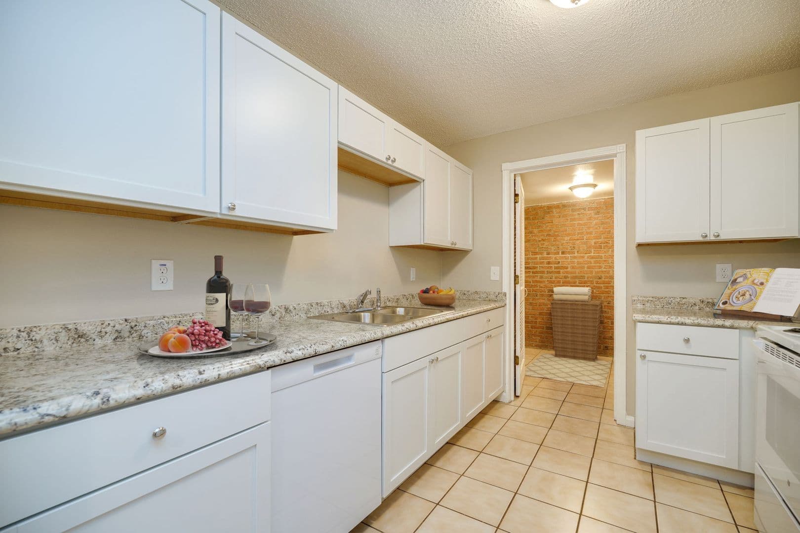 Crescent Springs Apartment: 2333 Anderson Road