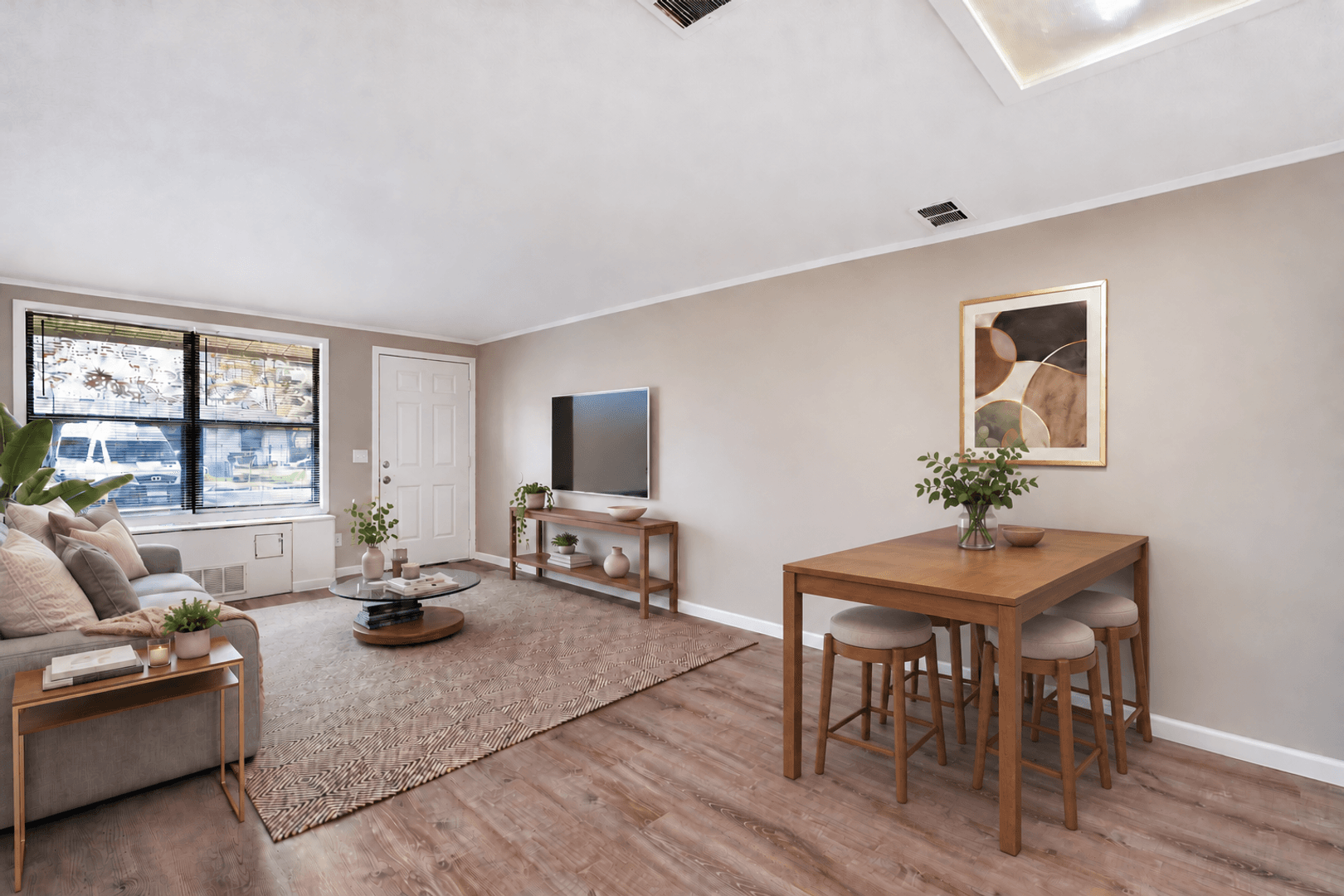 Cincinnati Apartment: 4140 Mount Carmel Tobasco 01-A
