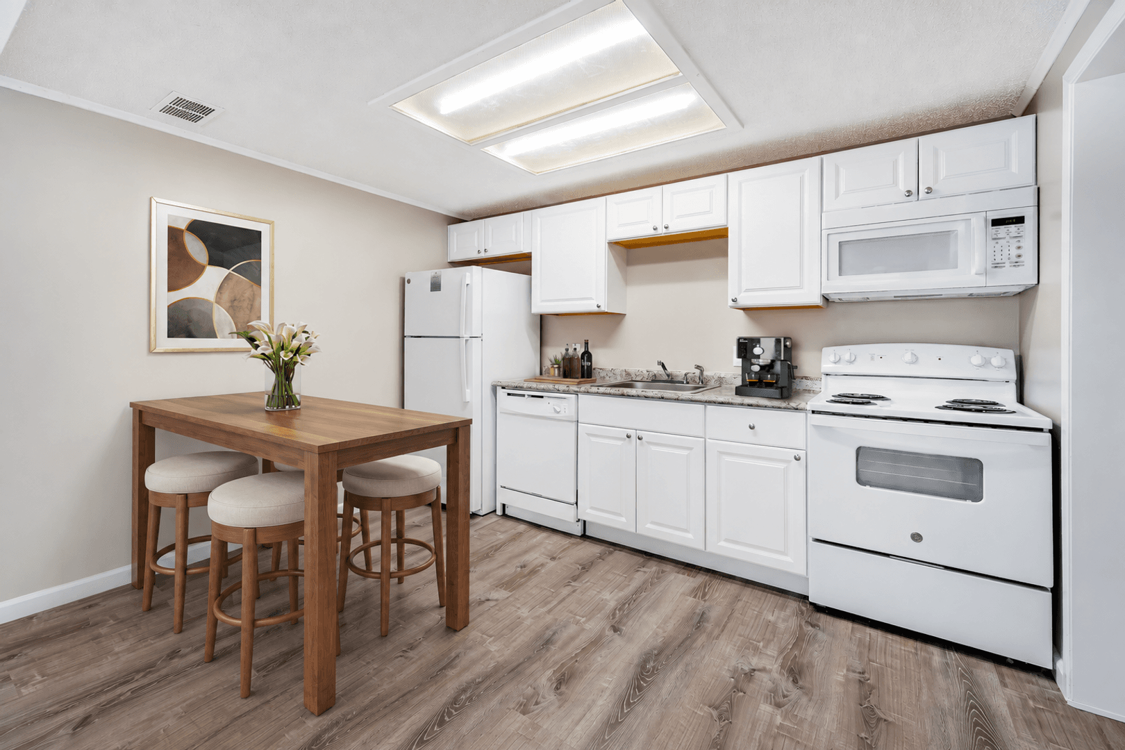 Cincinnati Apartment: 4140 Mount Carmel Tobasco 01-A