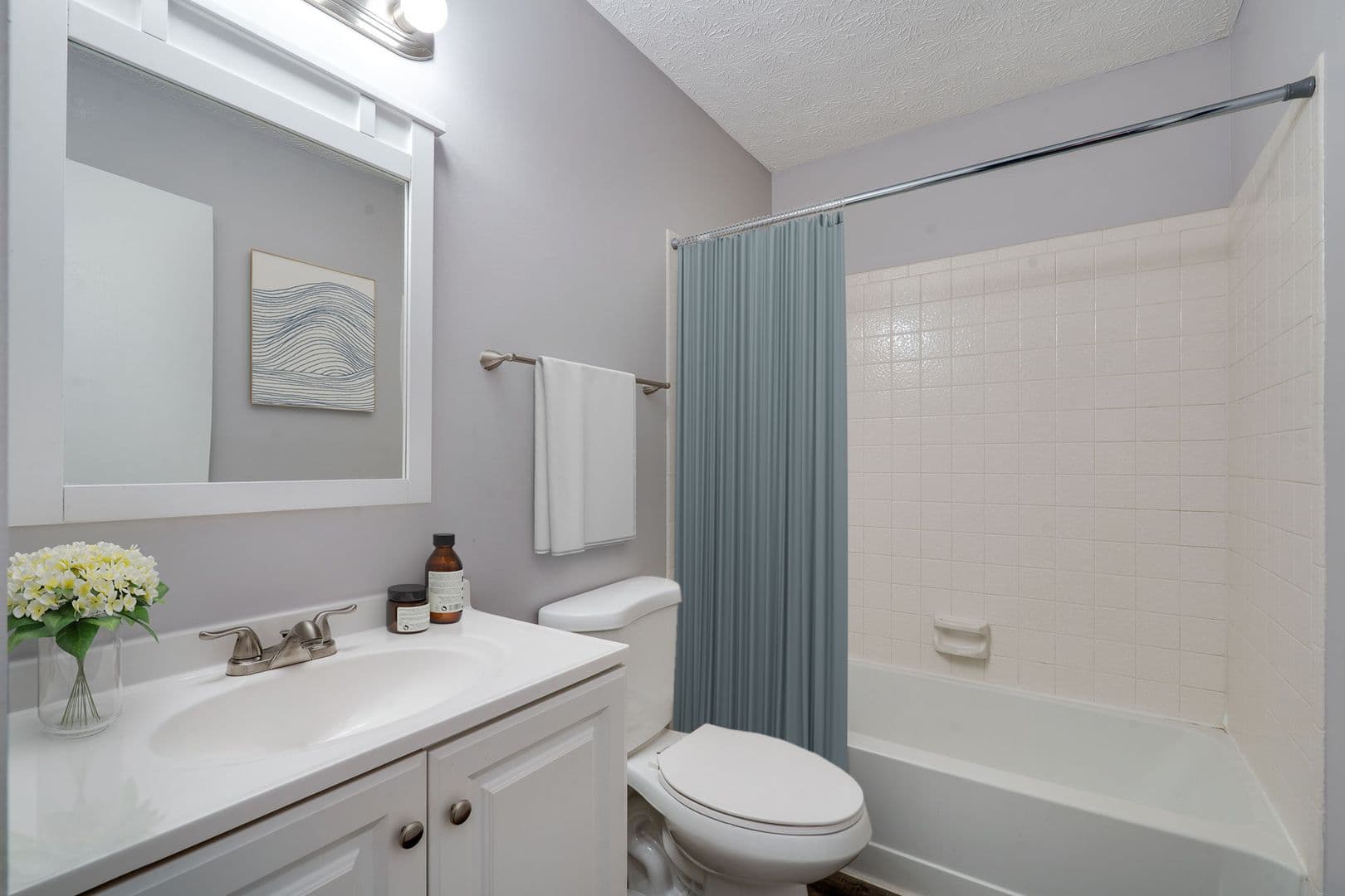 Fairfield Apartment: 200 Knollridge Ct.