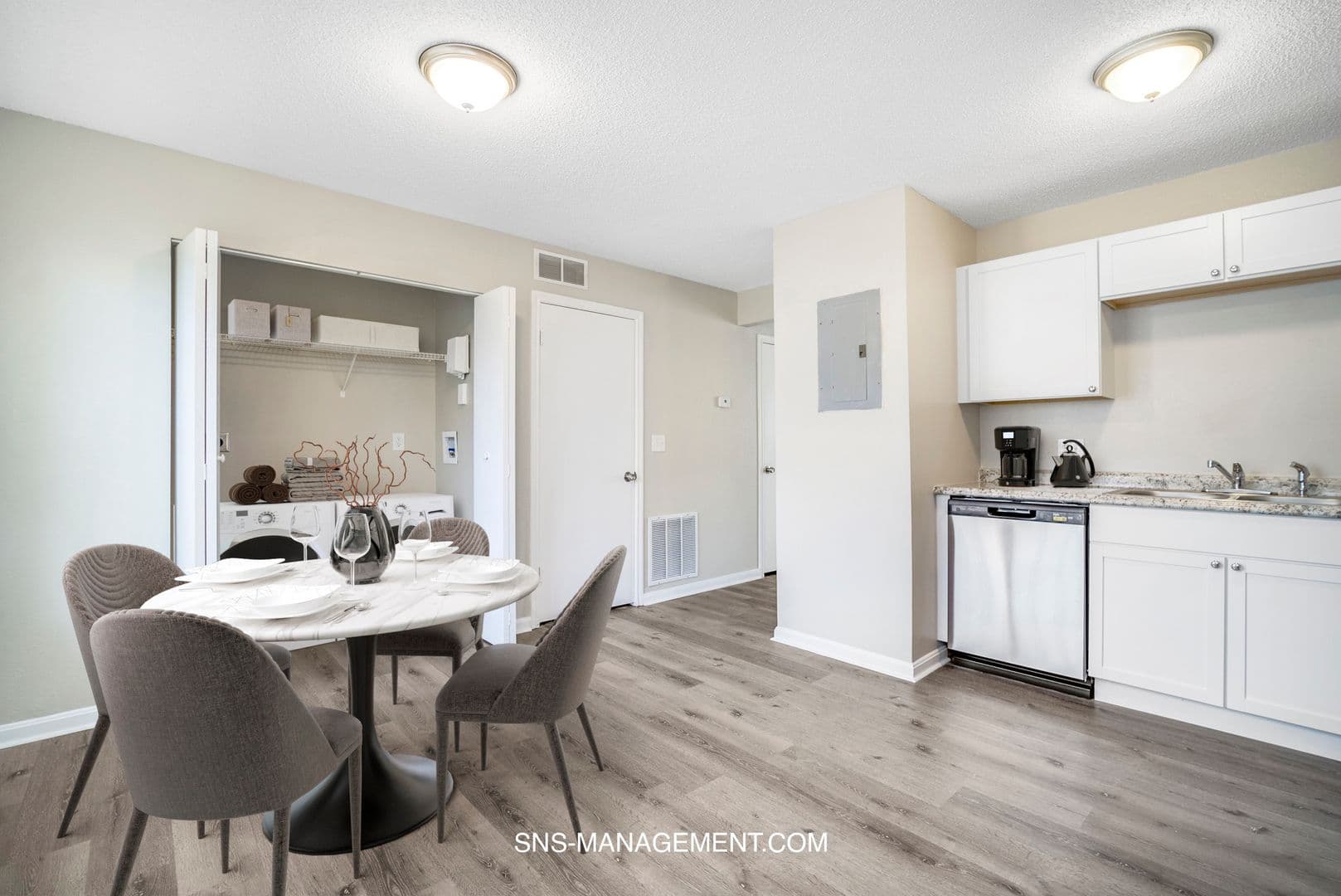 Hamilton Apartment: 5215 Westwind Ave.