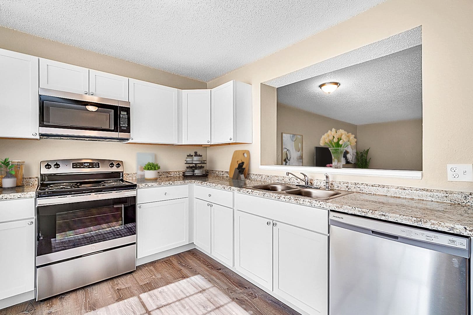 Hamilton Apartment: 5215 Westwind Ave.