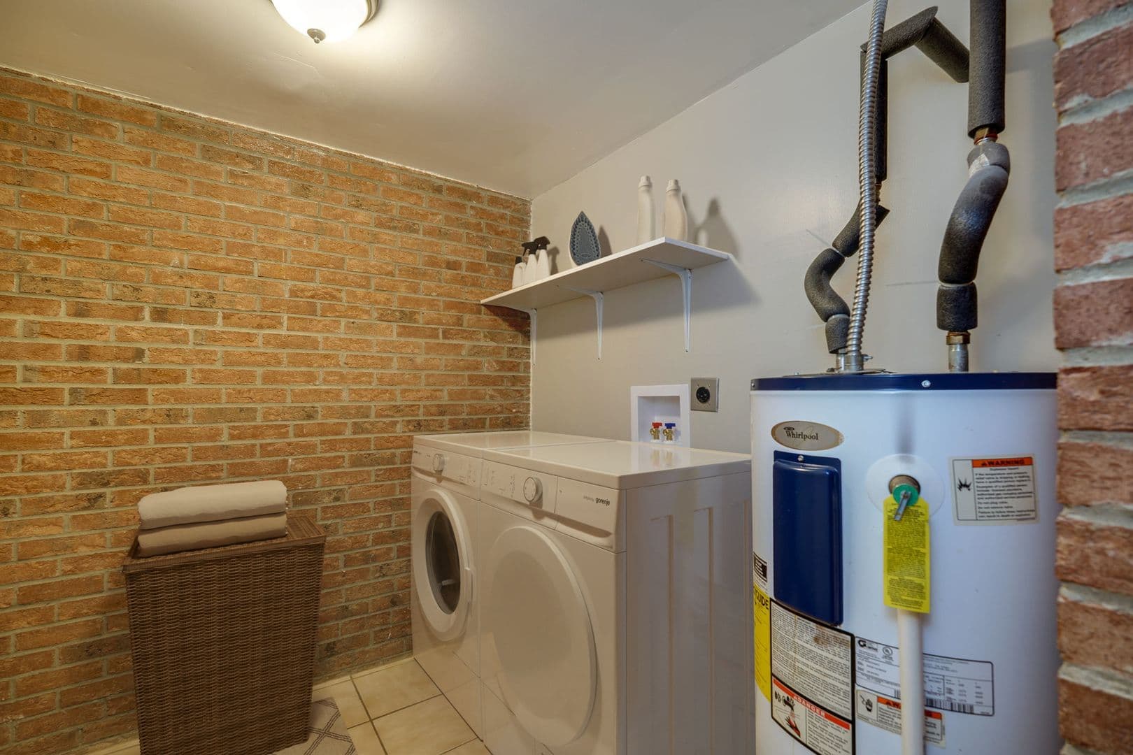 Crescent Springs Apartment: 2333 Anderson Road