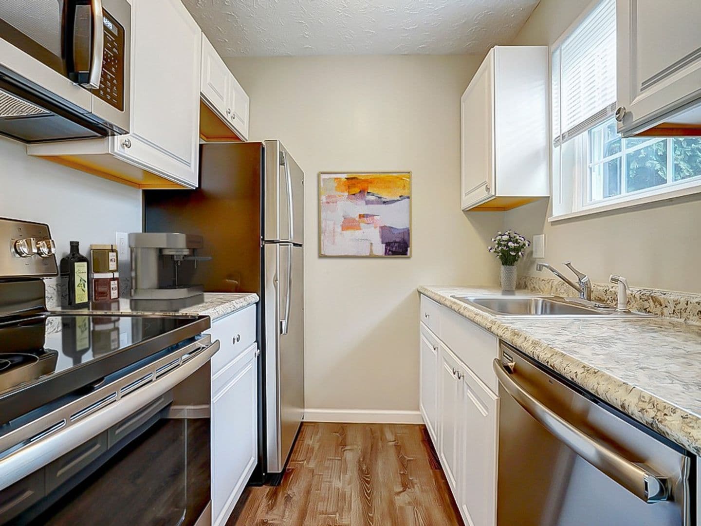 Cincinnati Apartment: 6218 Cheviot Road