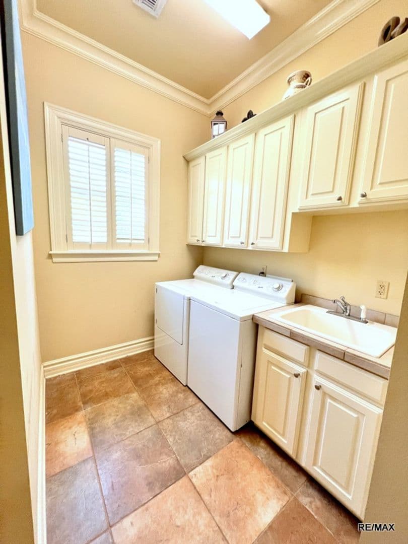 Shreveport House: 10945 Angelles Cove
