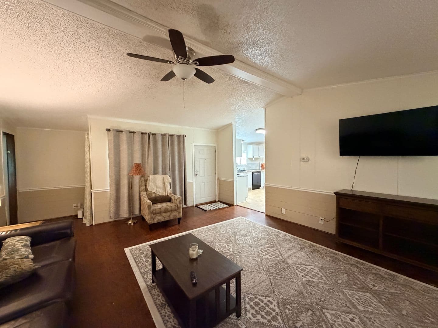 Shreveport House: 7810 West Lakeshore