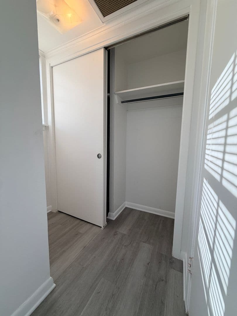 Shreveport Apartment: 3875 Line Avenue