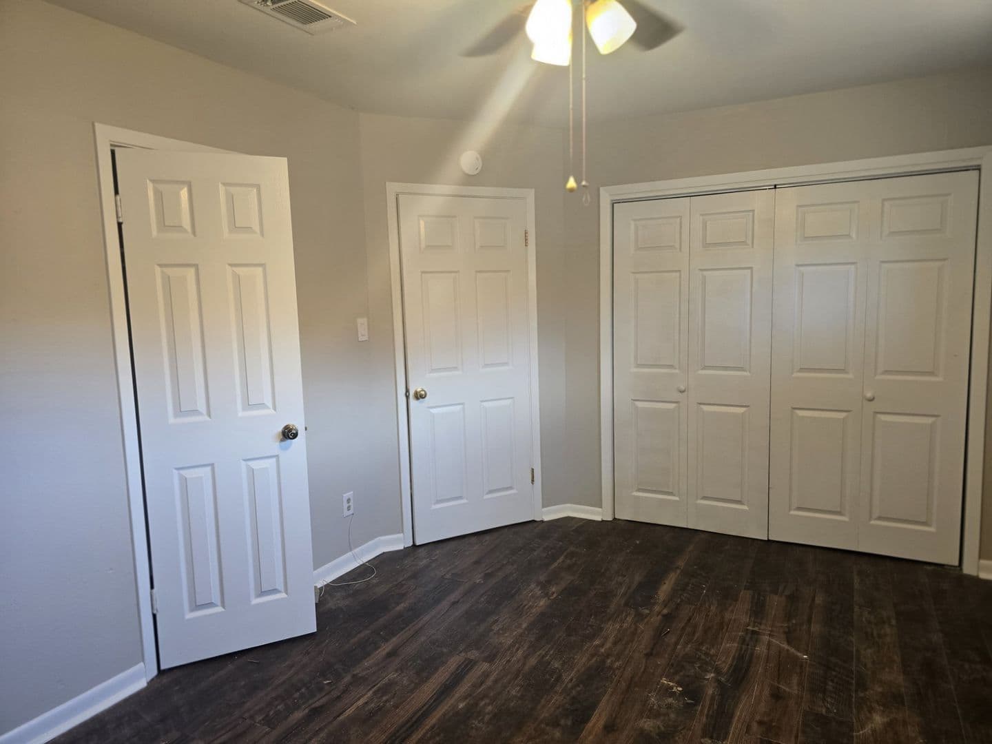 Shreveport House: 9010 Avalon Drive