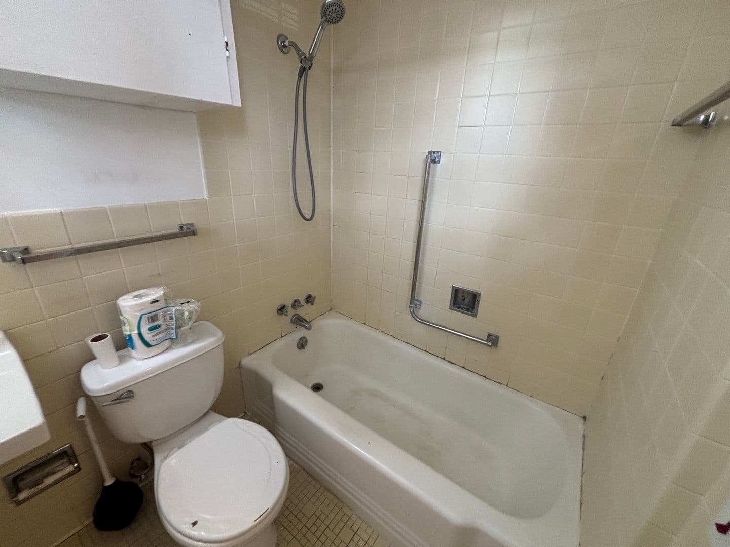 Shreveport Apartment: 3875 Line Avenue