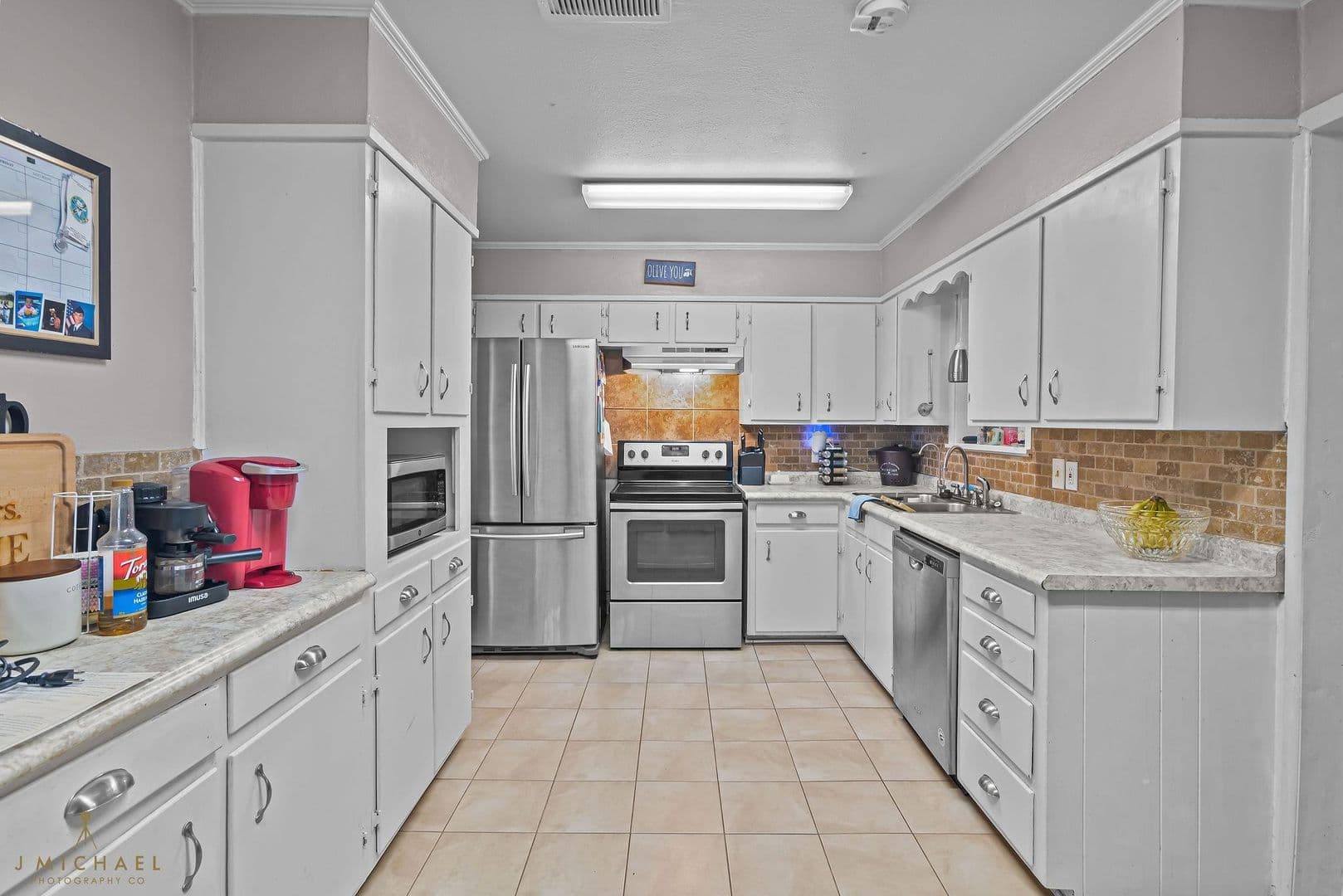 Shreveport House: 5520 Knollcrest Drive