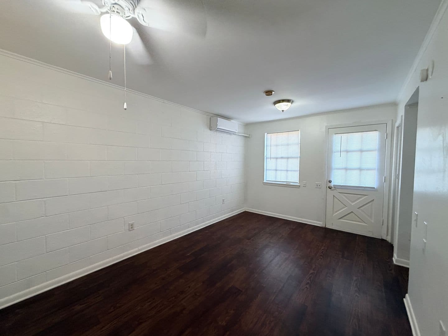 Shreveport Apartment: 3875 Line Avenue