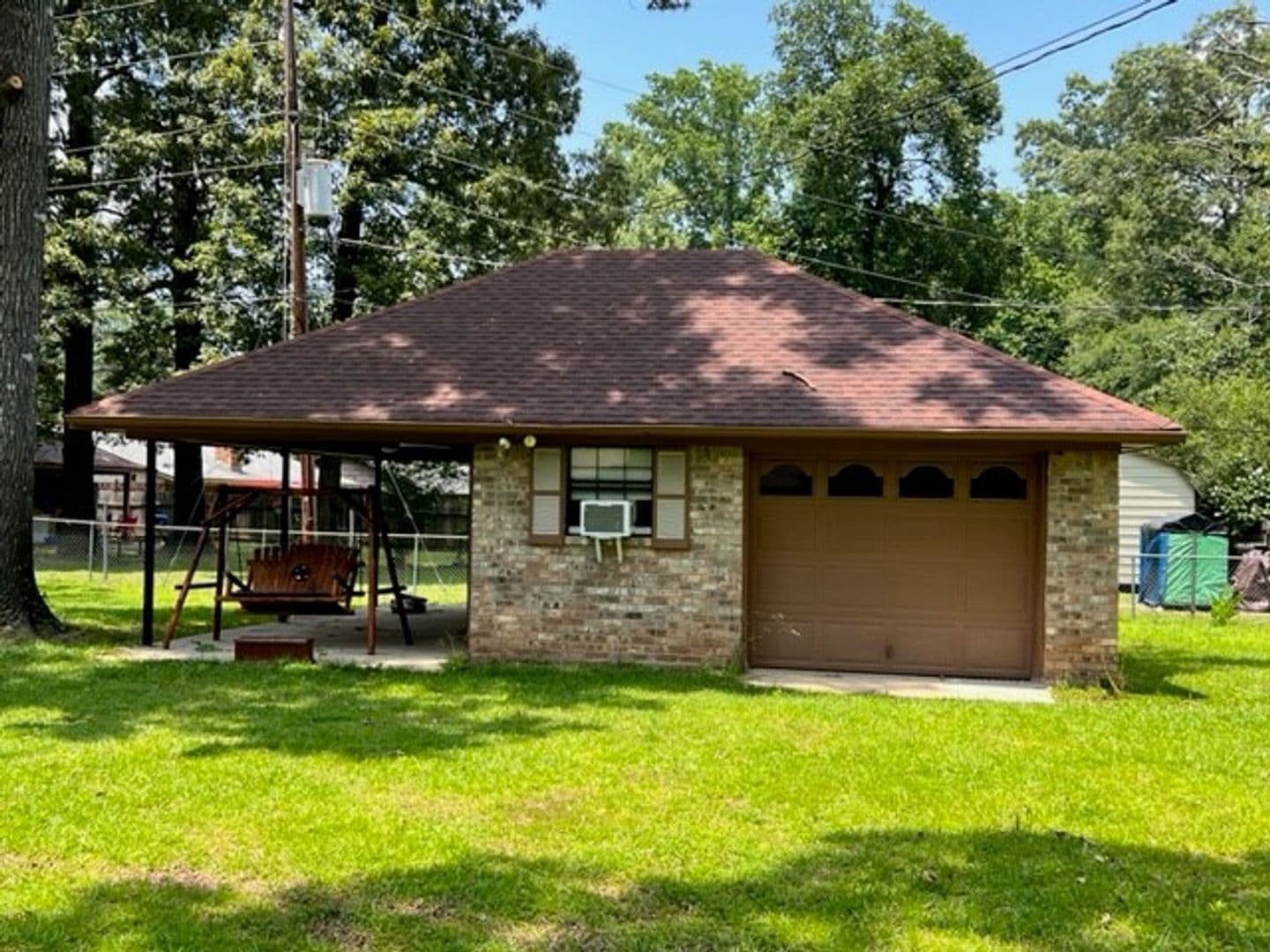 Haughton House: 9103 Dogwood Trail