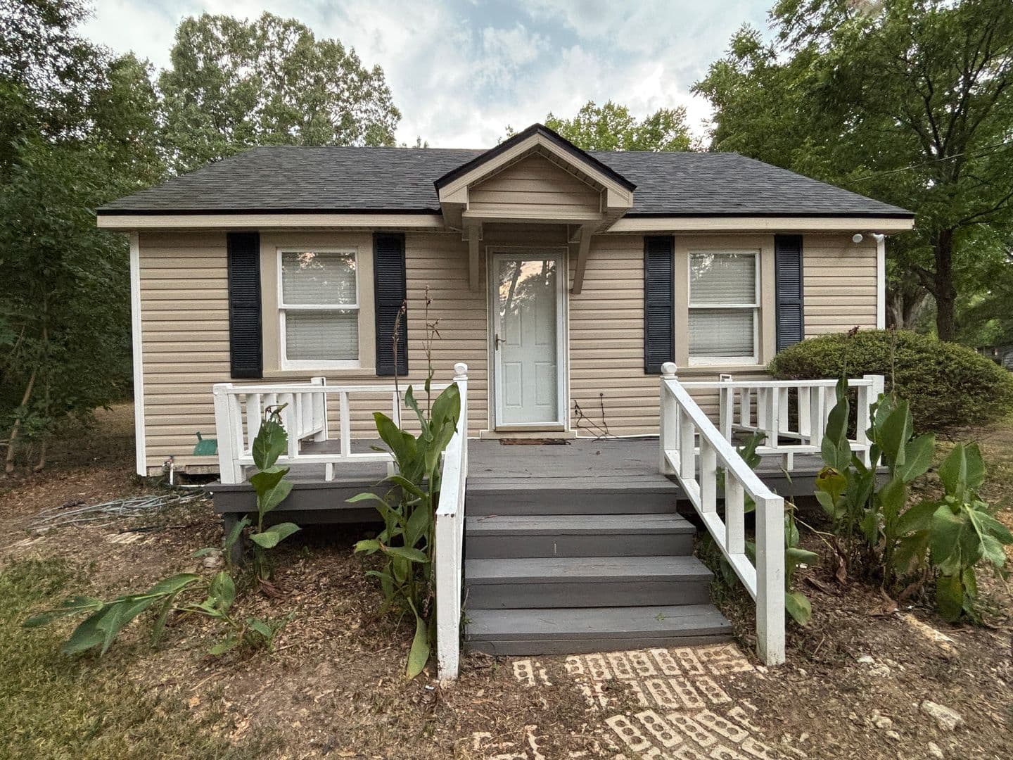 Benton House: 1213 Palmetto Road
