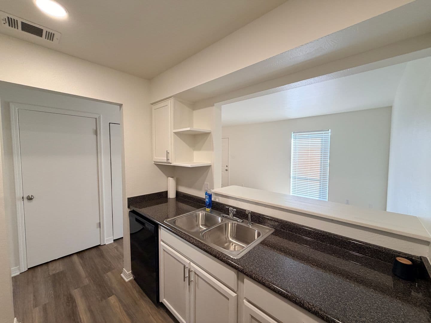 Bossier City House: 5705 East Texas Street