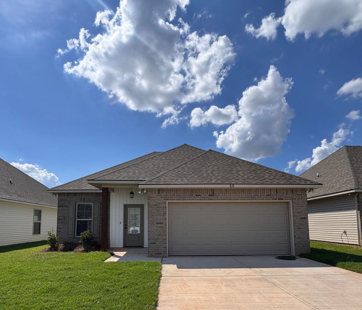 Bossier City House: 818 Venecia
