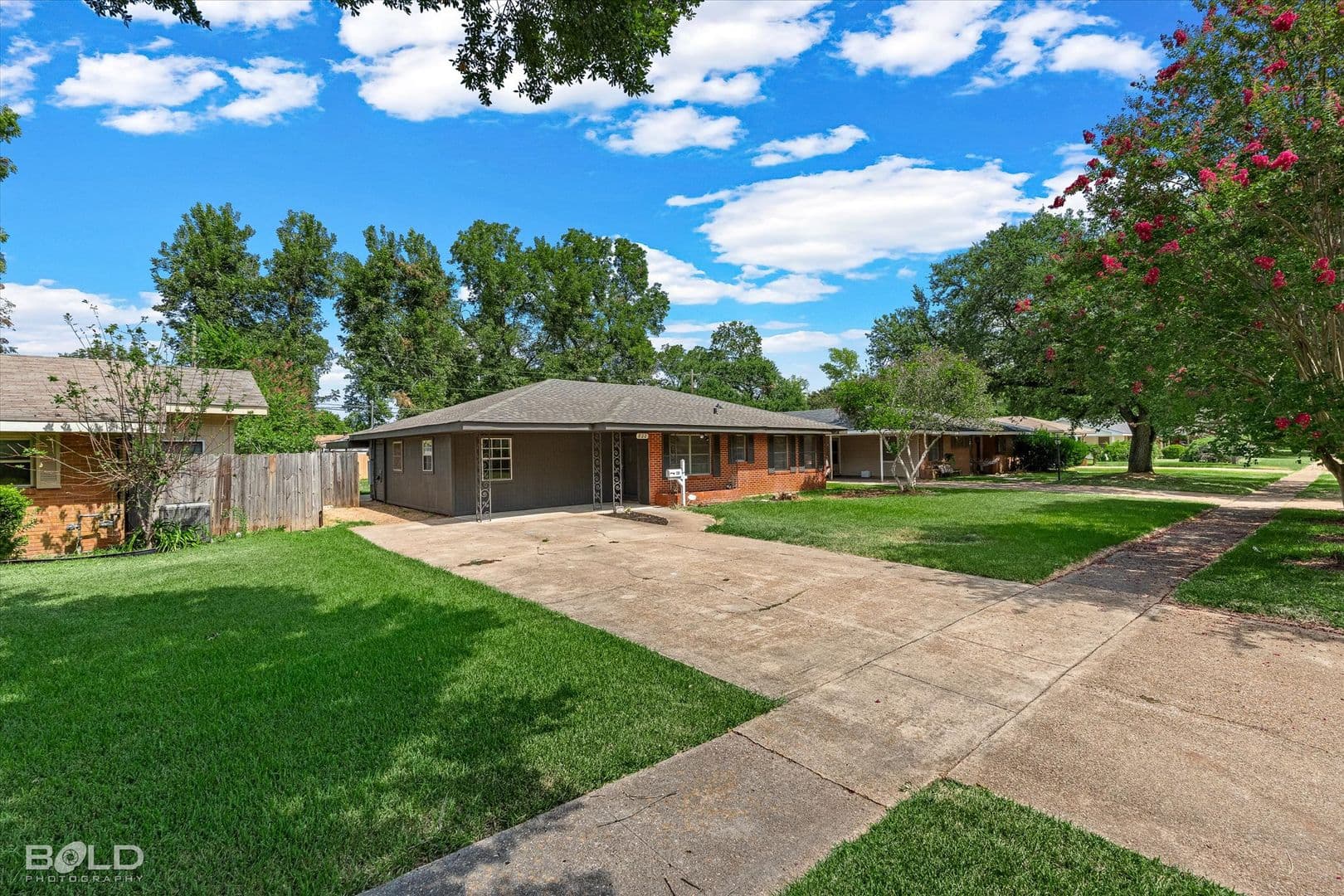 Shreveport House: 822 East River Road