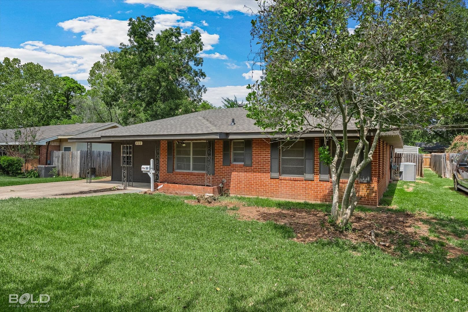 Shreveport House: 822 East River Road