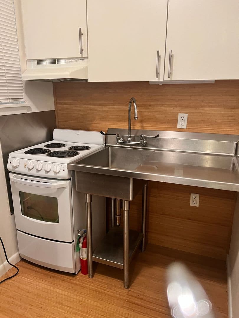 Shreveport Apartment: 3875 Line Avenue