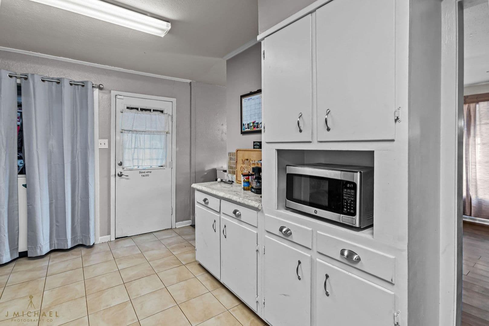 Shreveport House: 5520 Knollcrest Drive