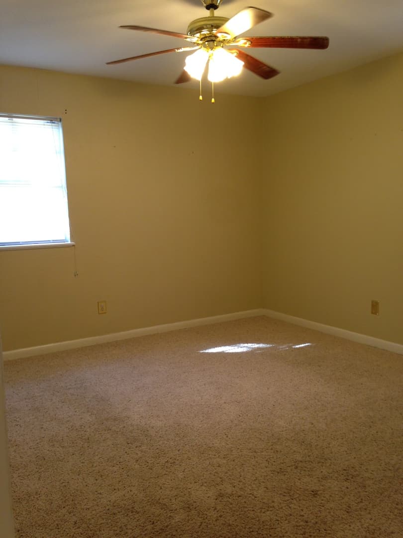Shreveport House: 9492 Boxwood Drive