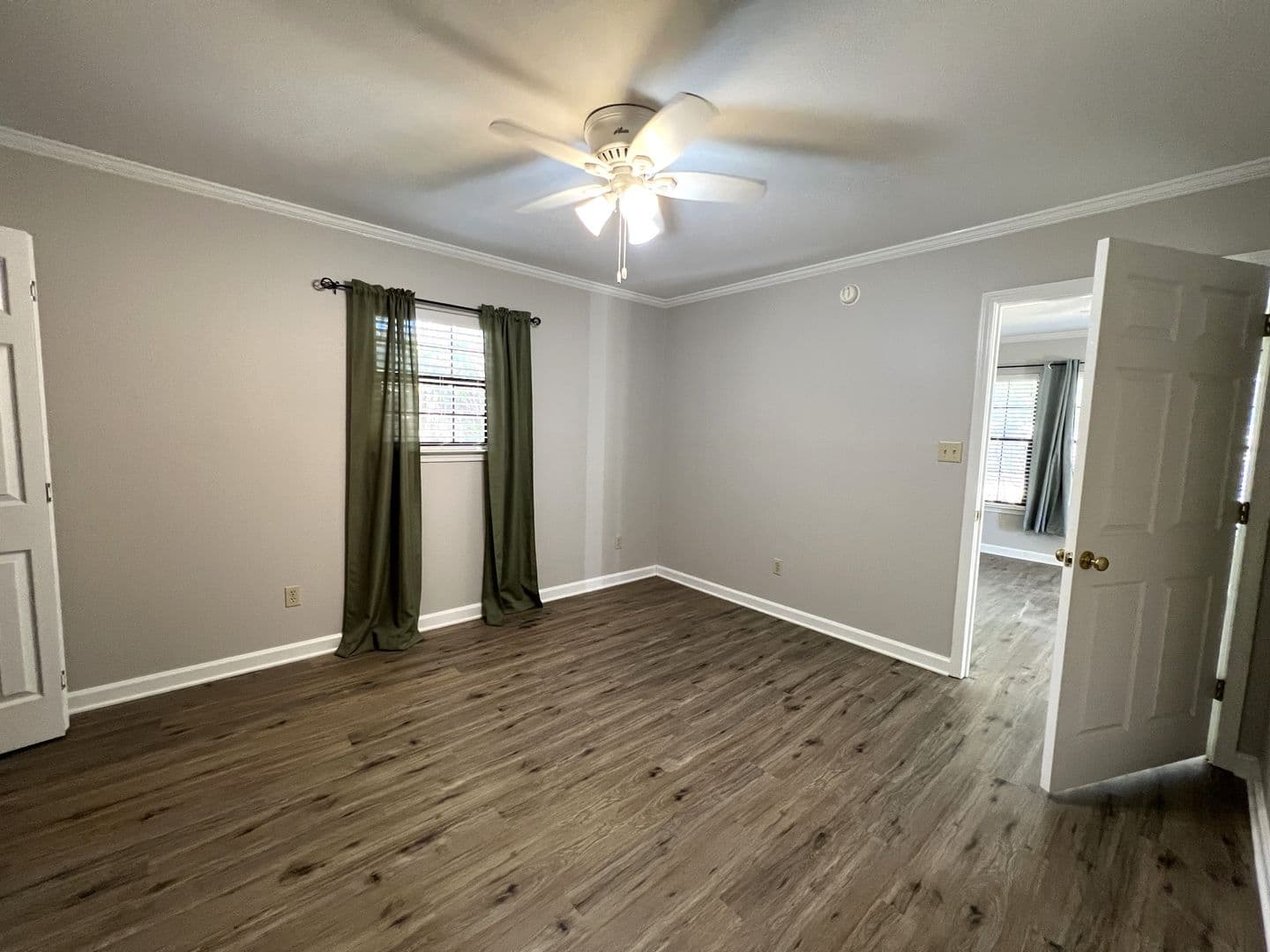 Shreveport Apartment: 924 Francais Drive