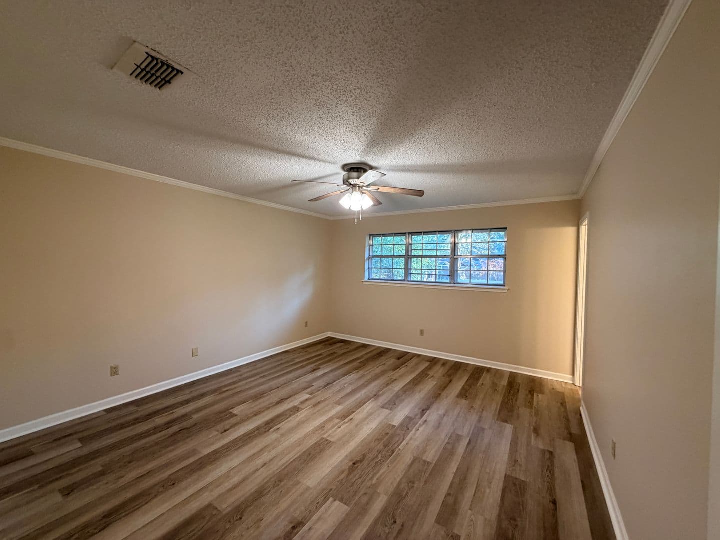 Haughton House: 9103 Dogwood Trail