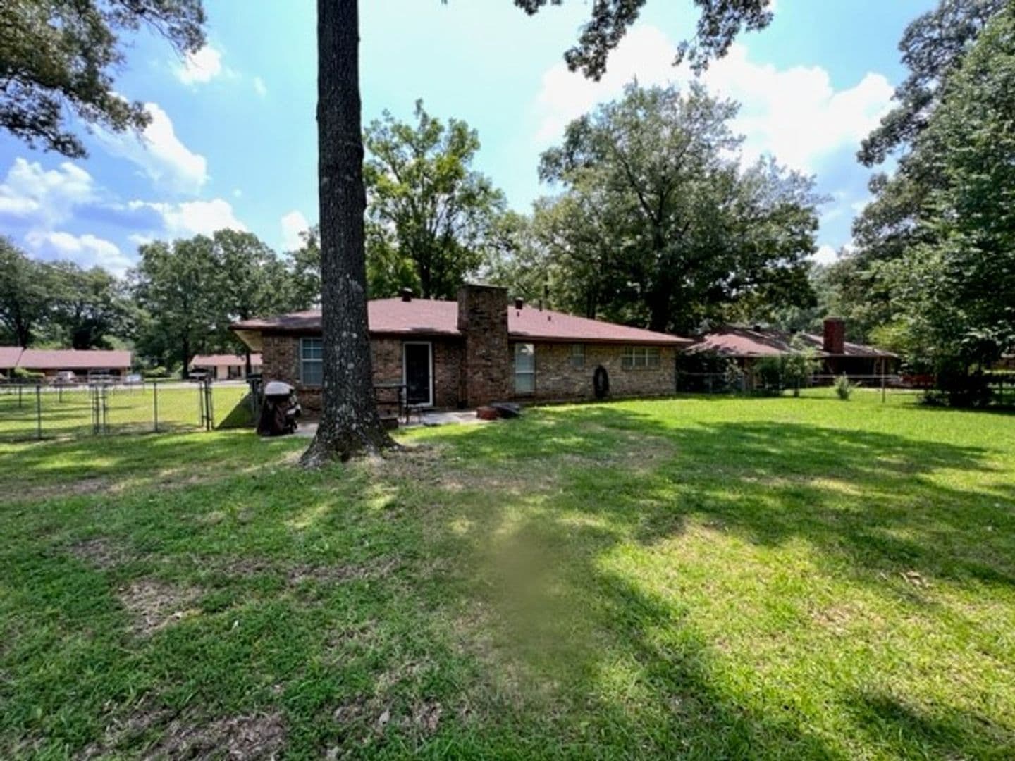 Haughton House: 9103 Dogwood Trail