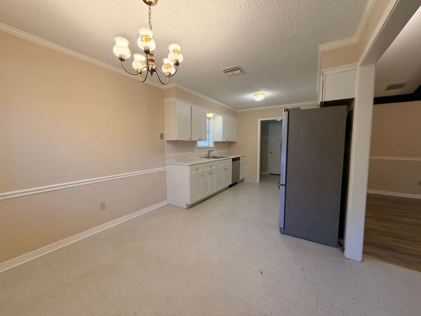 Haughton House: 9103 Dogwood Trail