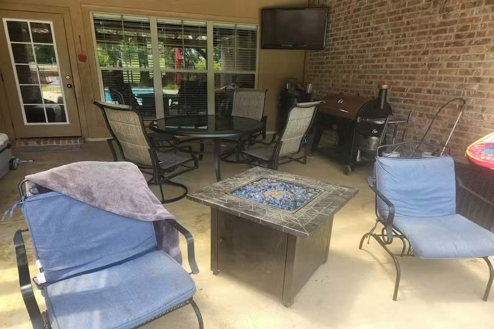 Haughton House: 304 Boulder Drive
