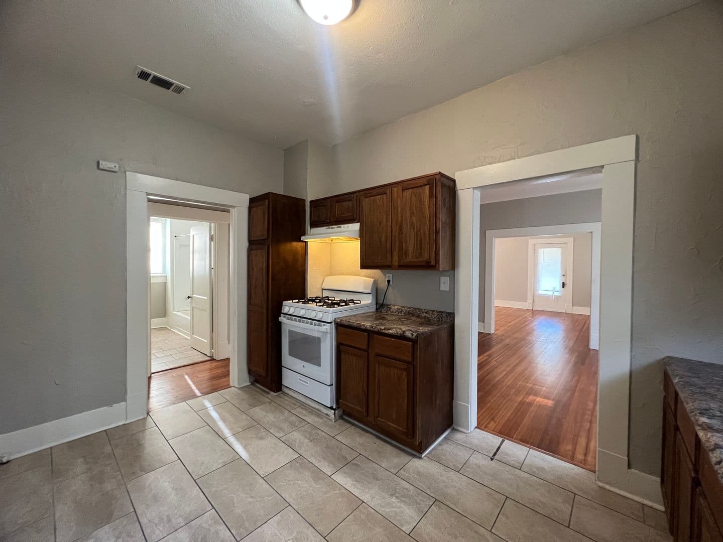 Shreveport House: 414 Atkins Avenue