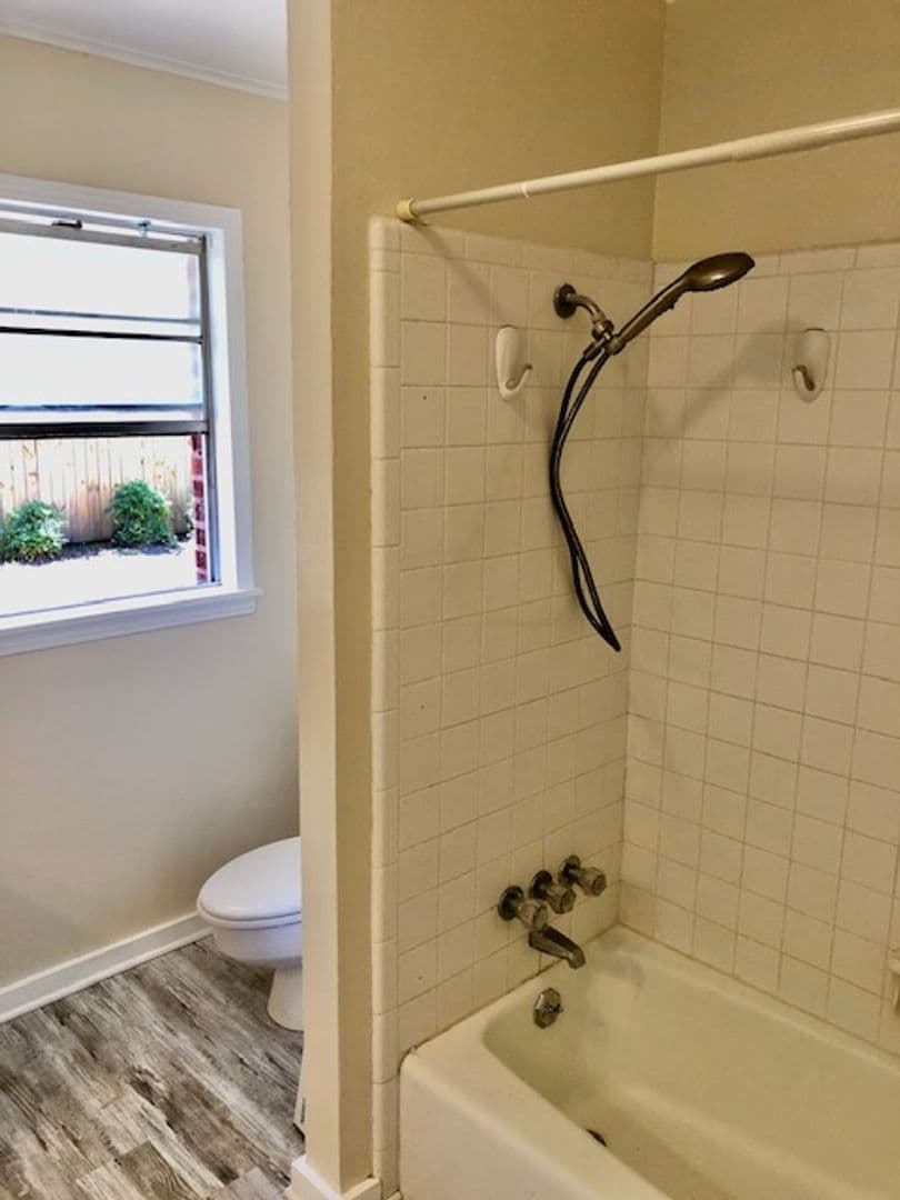 Shreveport House: 141 Lynn Avenue
