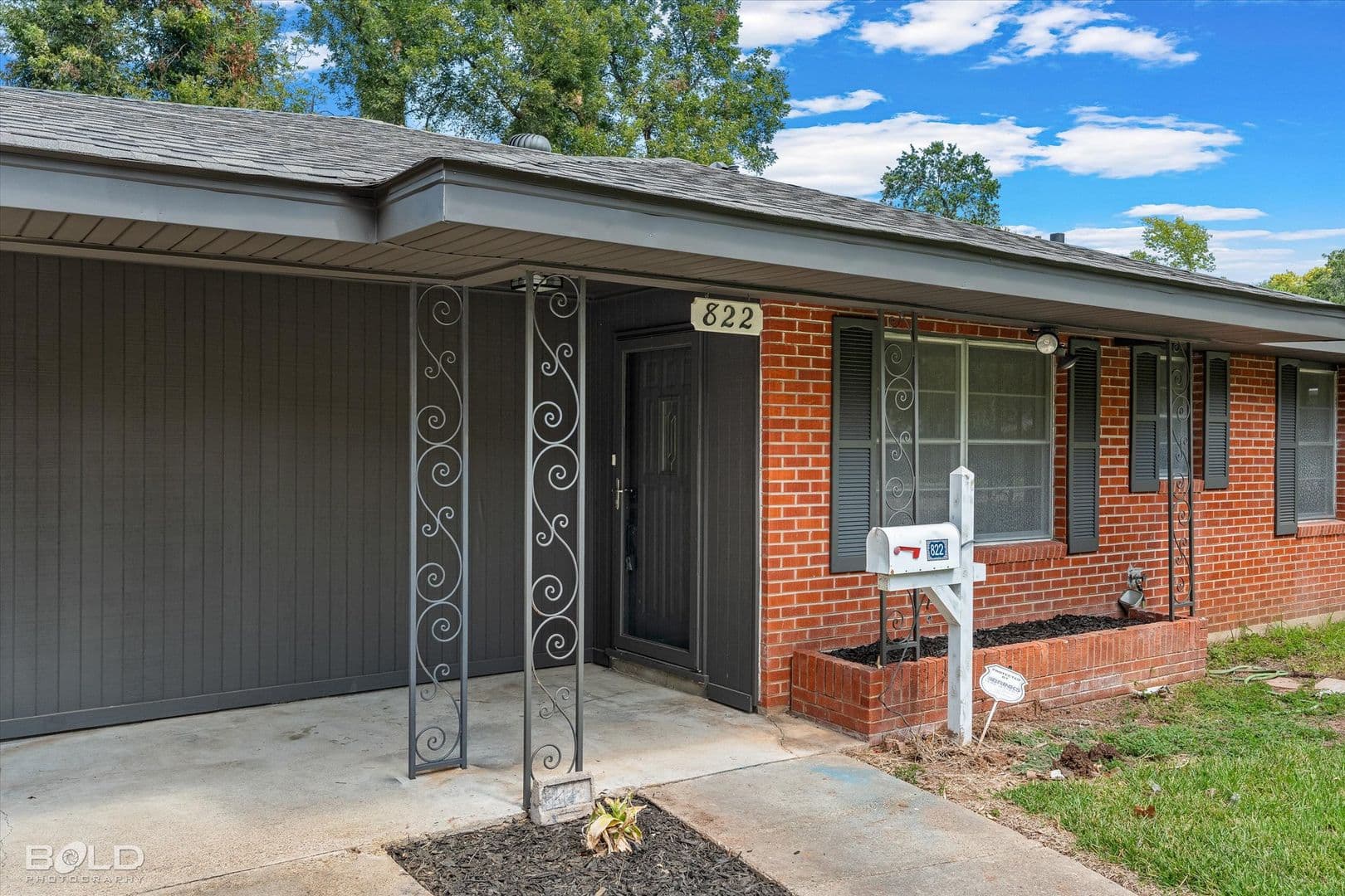 Shreveport House: 822 East River Road