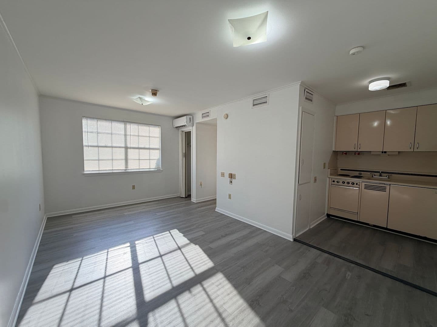 Shreveport Apartment: 3875 Line Avenue