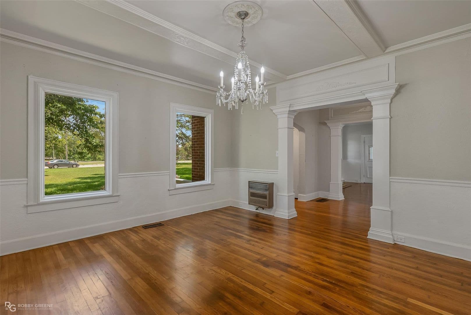 Shreveport House: 1212 East Kings Highway