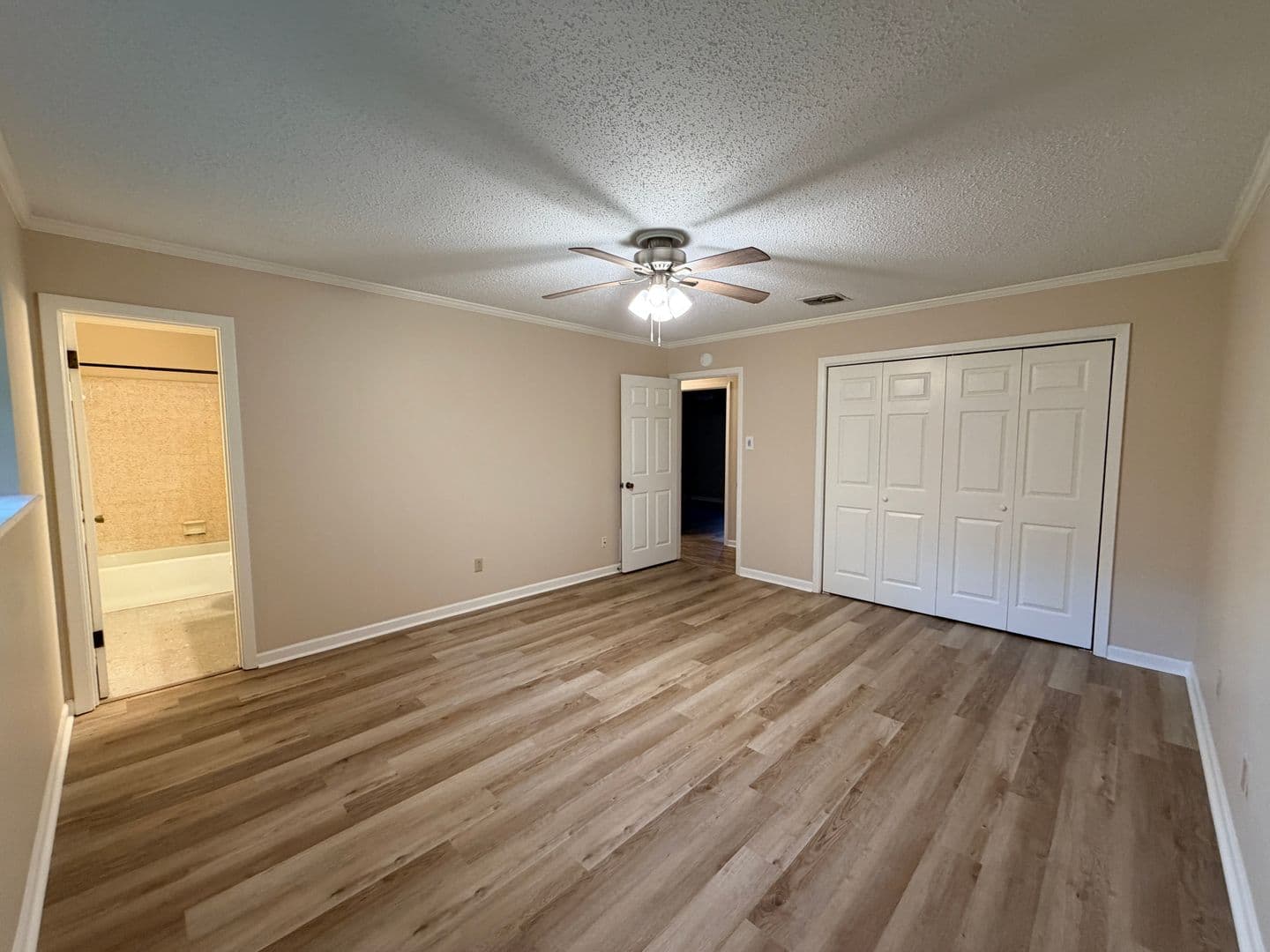 Haughton House: 9103 Dogwood Trail