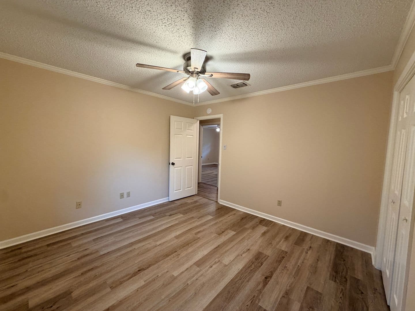 Haughton House: 9103 Dogwood Trail
