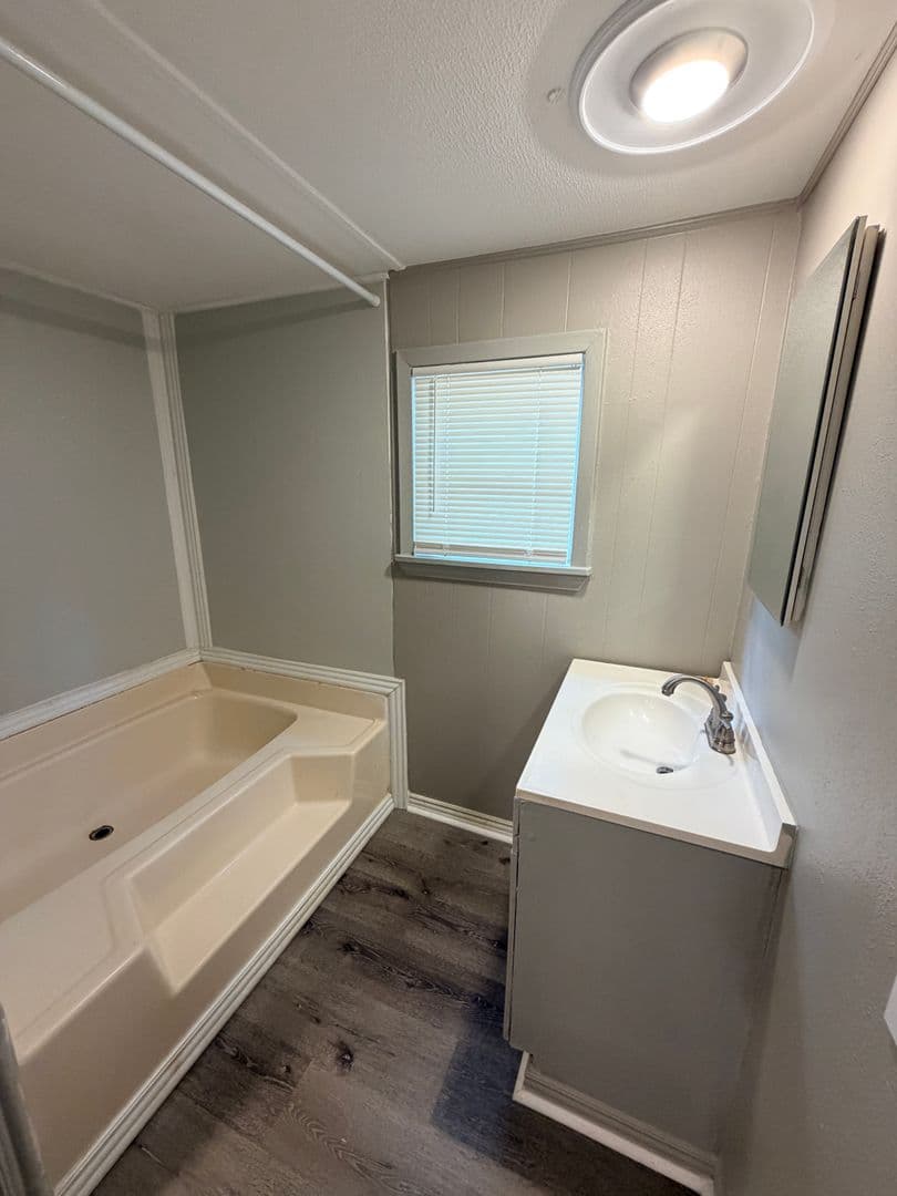 Shreveport House: 4038 Rainer