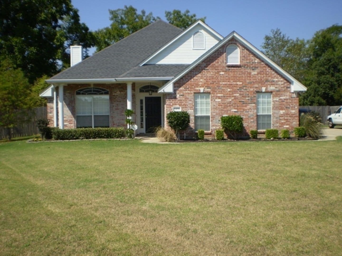 Bossier City House: 2471 Brookside Drive