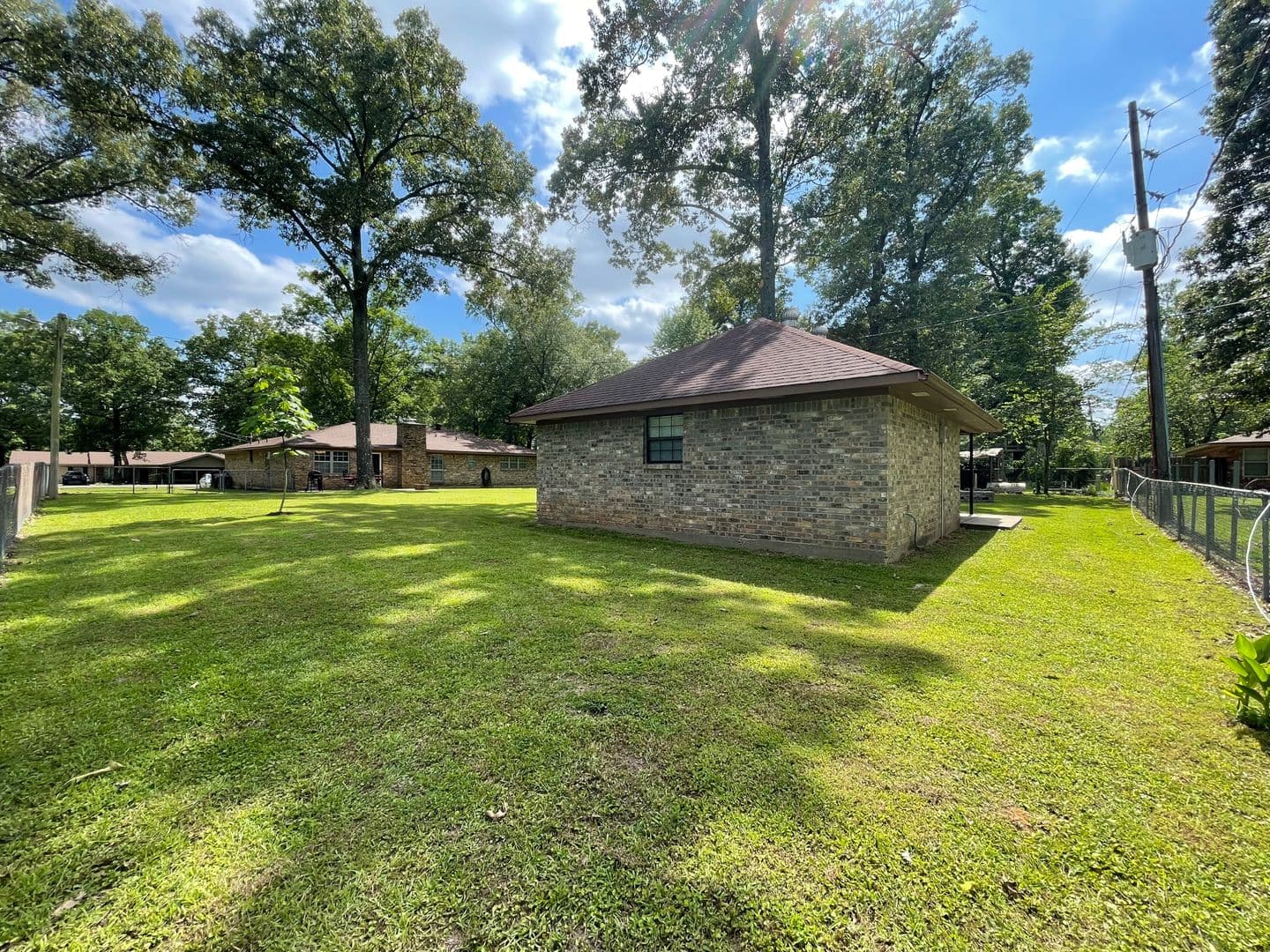 Haughton House: 9103 Dogwood Trail