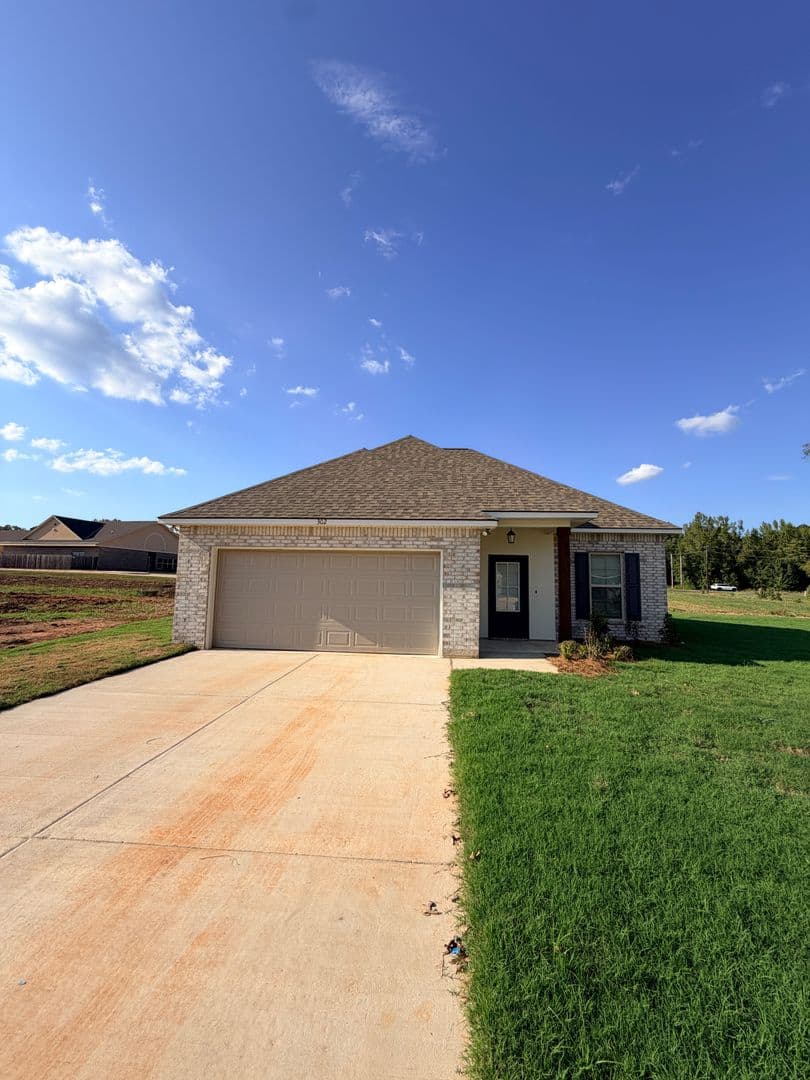 Haughton House: 302 Babineaux Lane